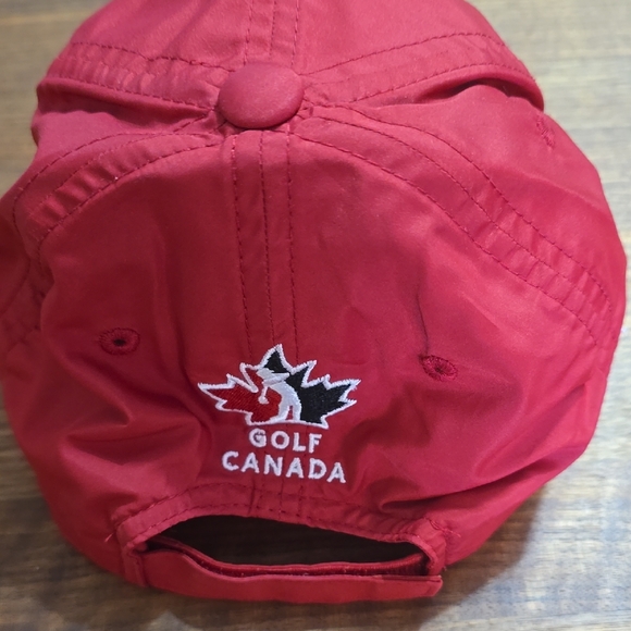 Red Maple Leaf Baseball Cap - Picture 4 of 5